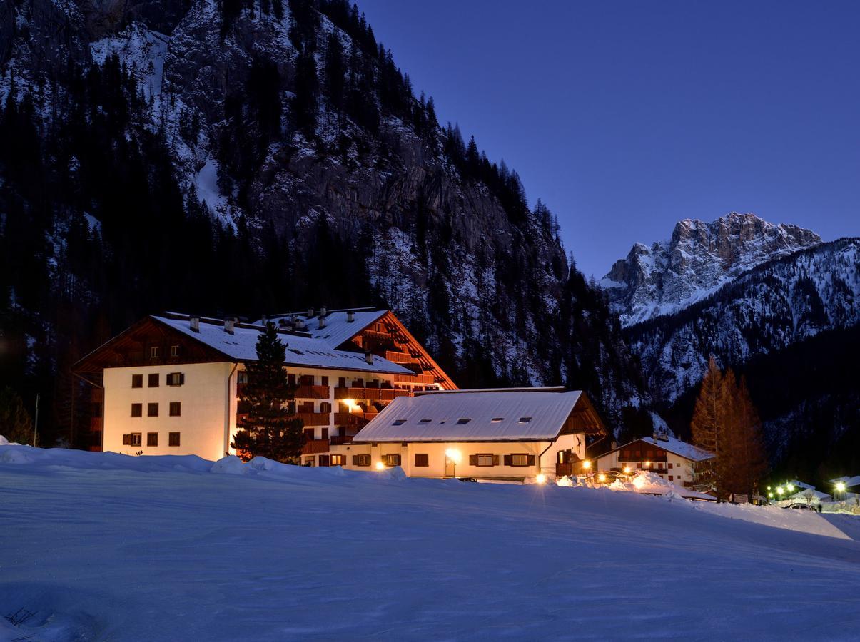Hotel Principe Marmolada Мальга-Чапела Екстер'єр фото