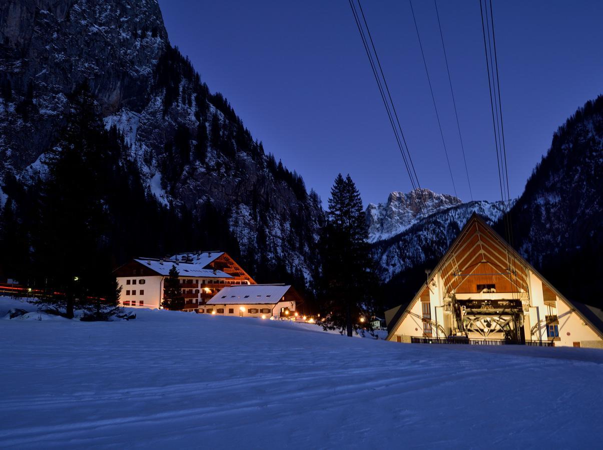 Hotel Principe Marmolada Мальга-Чапела Екстер'єр фото