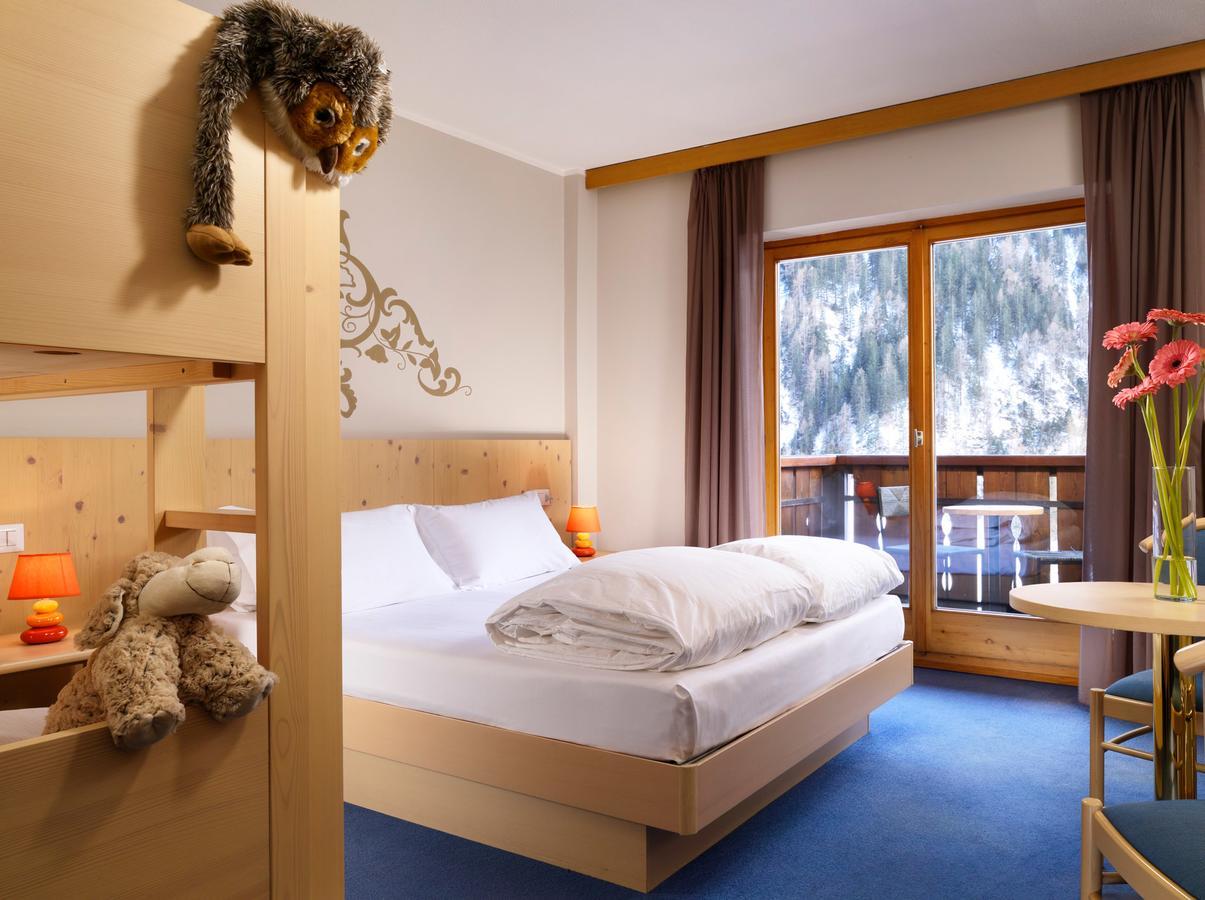 Hotel Principe Marmolada Мальга-Чапела Екстер'єр фото