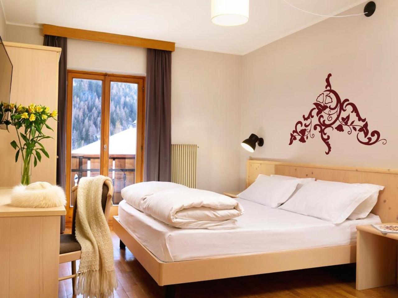 Hotel Principe Marmolada Мальга-Чапела Екстер'єр фото